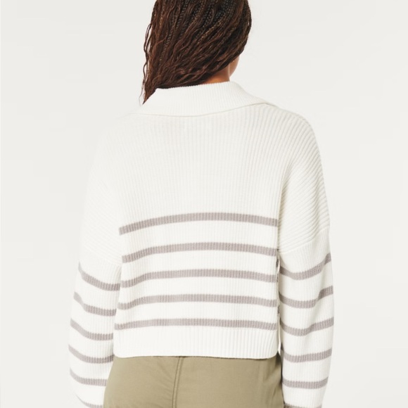 HOLLISTER | White and Navy Striped Easy Polo Collar Sweater - Picture 5 of 11